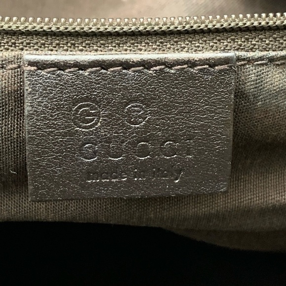 EMBOSSED leather GUCCI weekender - Picture 12 of 16